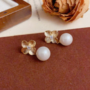 Minority Fashion High-grade Metal Petals Faux Pearl Earrings