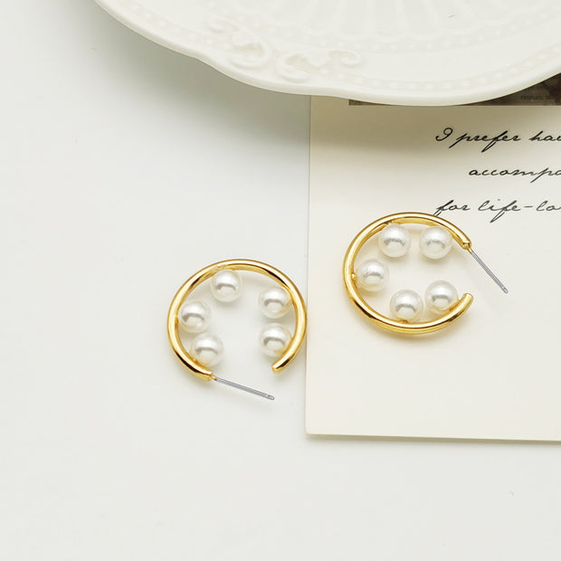 Alloy Gold Plated Pearl Stud Earrings