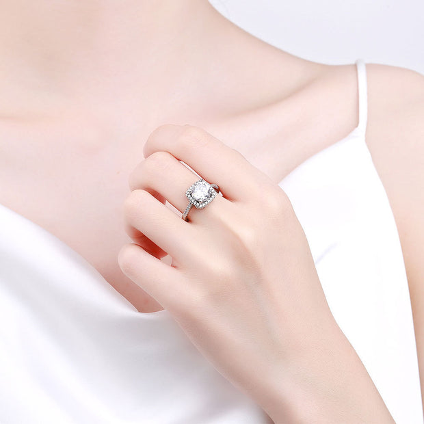 S925 Micro-inlaid Four-claw Princess Square Bag Moissanite